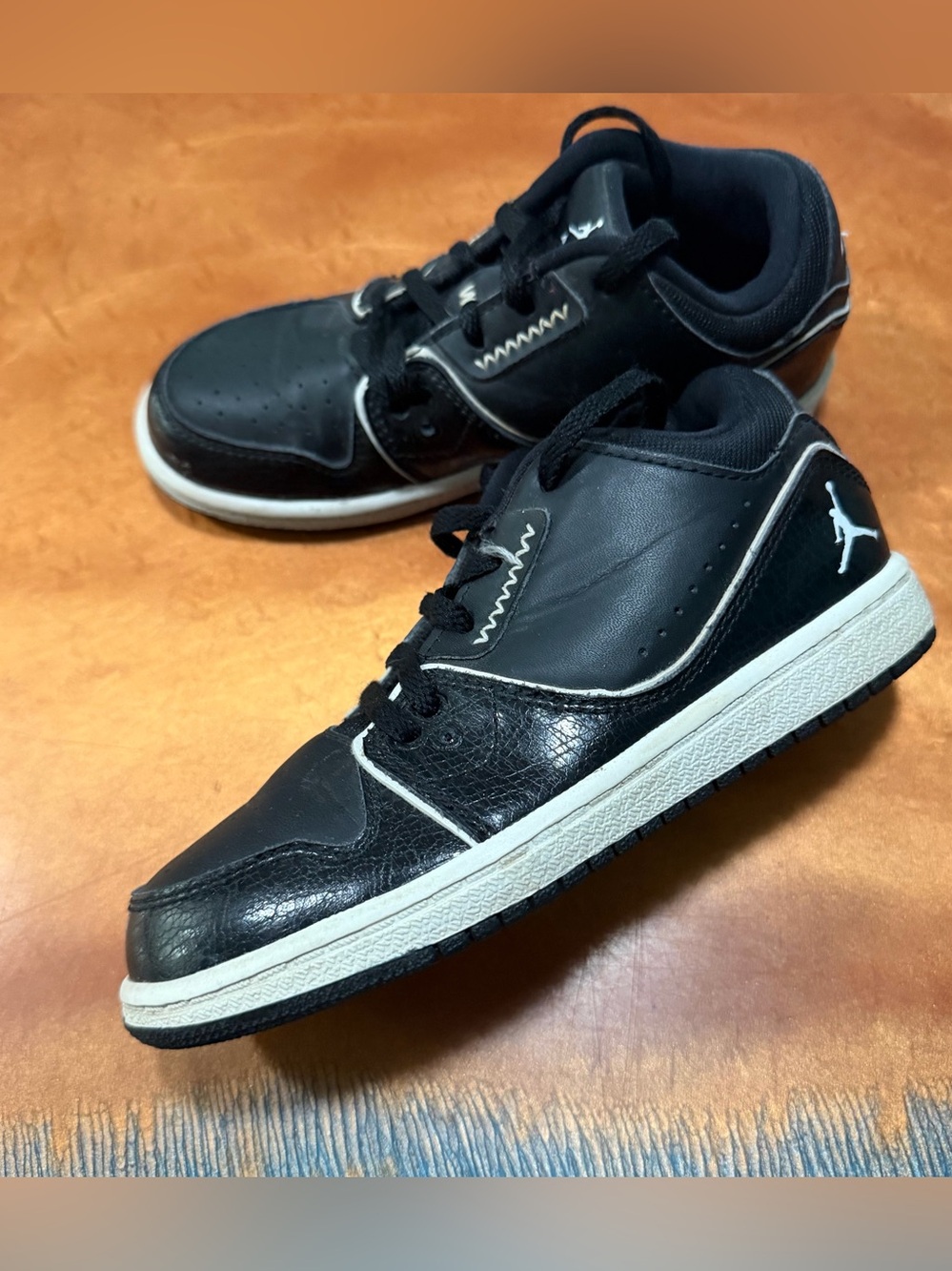 Nike Air Jordan 1 Flight 2 Low sneakers kids size 12
